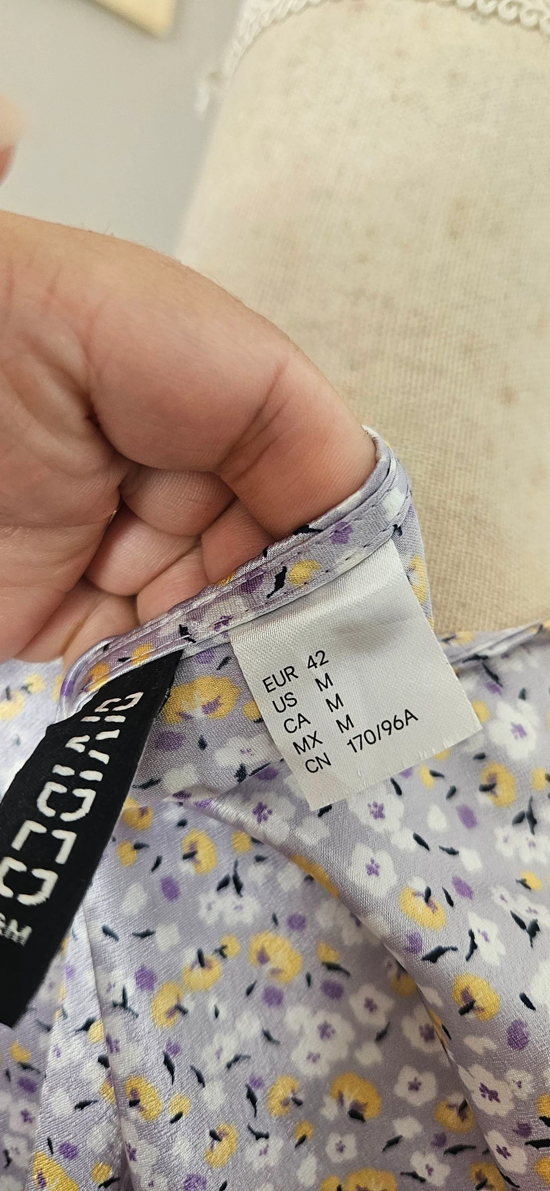Vestido floral acetinado floral tamanho 40-42 – photo 9